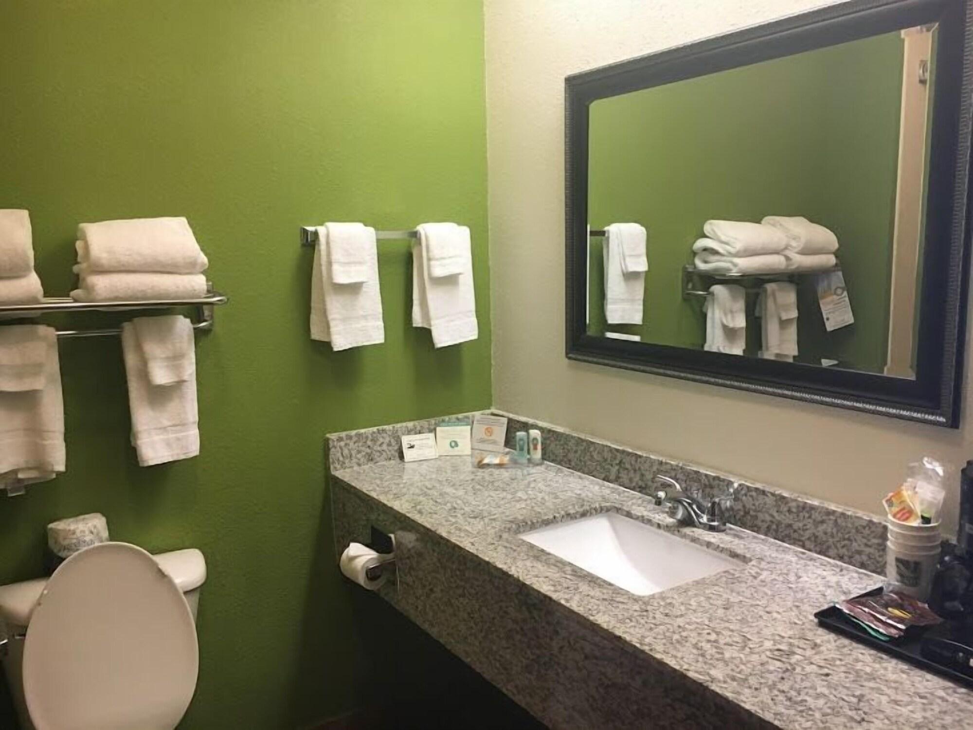 Quality Inn & Suites Airport Остин Екстериор снимка