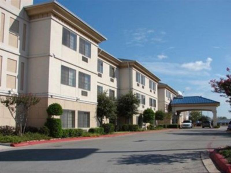 Quality Inn & Suites Airport Остин Екстериор снимка